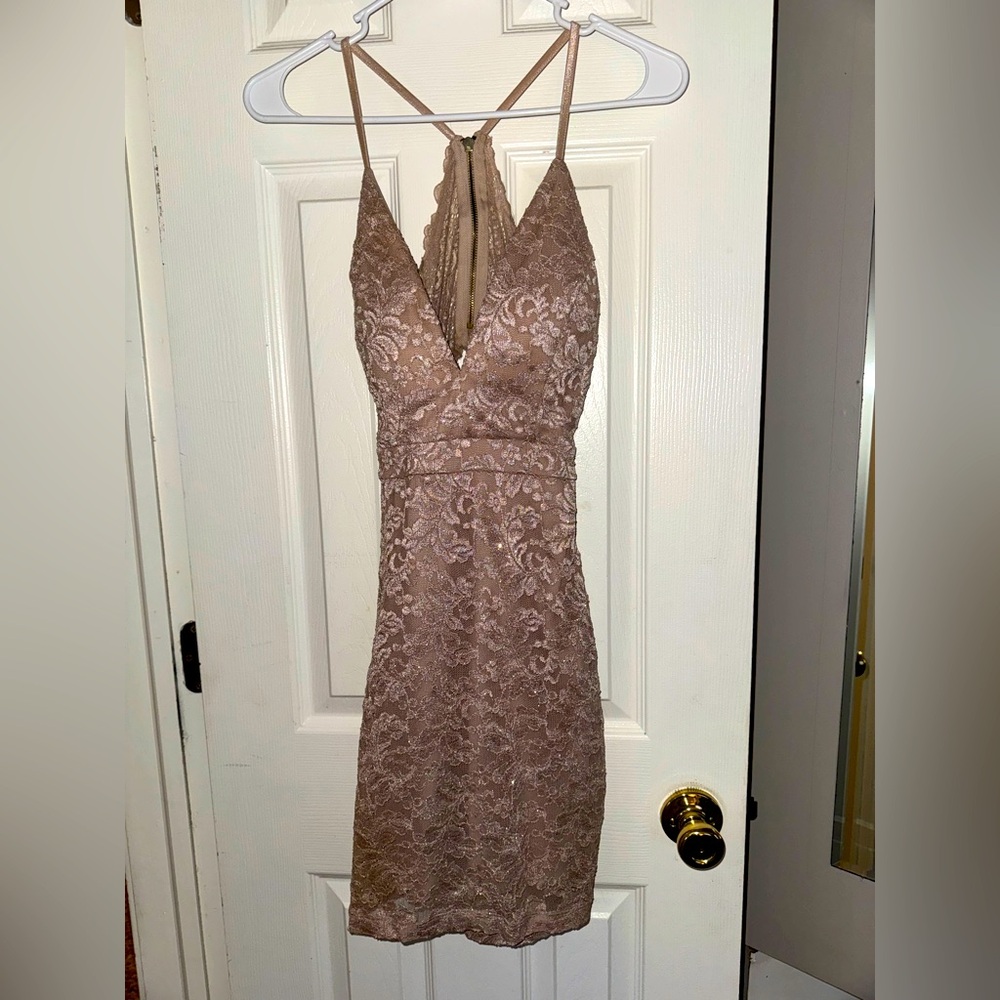 Windsor sparkly cut out back dress - worn once - size S Pink